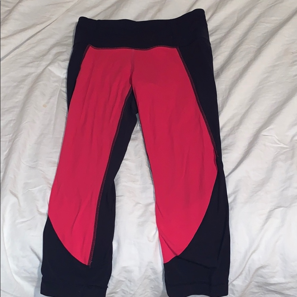 Athleta navy and pink crop leggings